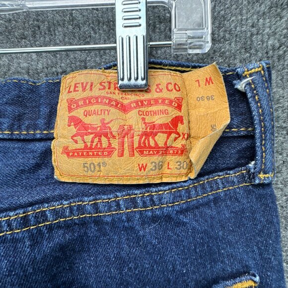Levis 501 Jeans Mens 36x30 (36x29) Blue Button Up Dark Wash Straight Leg - Picture 8 of 15